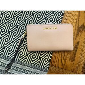 Michael Kors Pink Jet Set Continental Saffiano Leather Wristlet Wallet